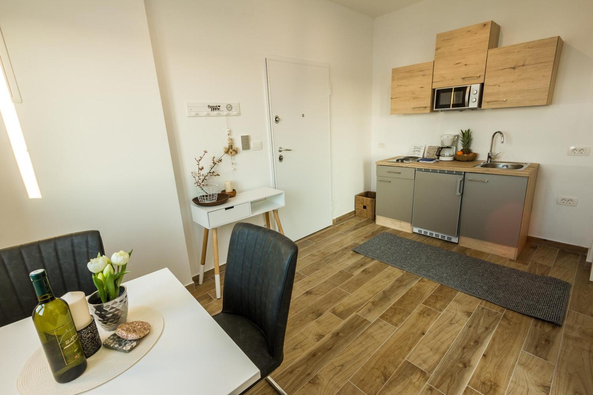 2Bfree Apartments Стиница Экстерьер фото